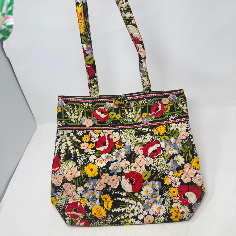 Veraβ Bradley Tote Bag Black Floral Large Quilted Cotton Shoulder Bag